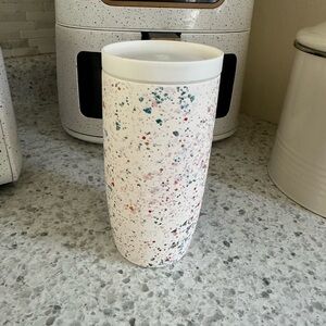 Simpe Modern Terrazzo Voyager 16oz
